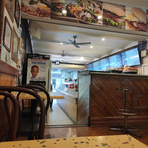 3 Steps Cafe.