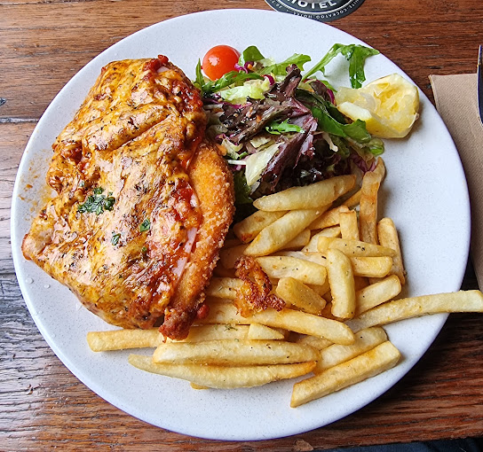 White Cockatoo Hotel
