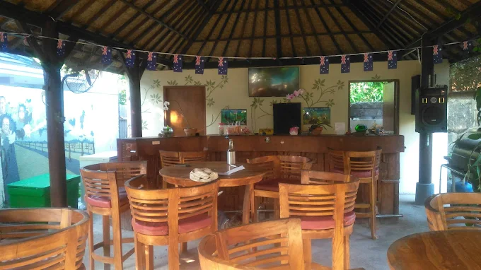 Hidden Garden Bar.