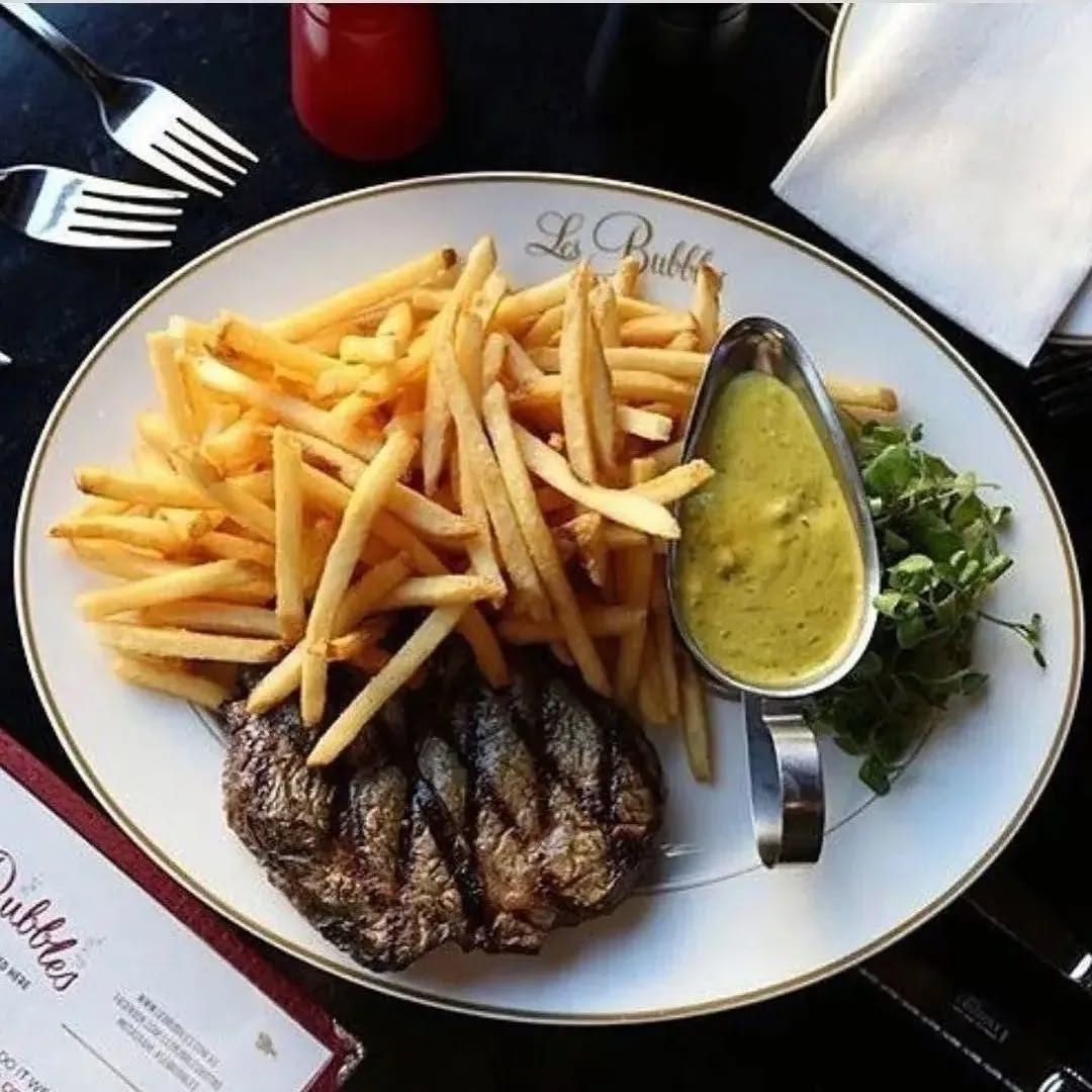 Les Bubbles Steakhouse