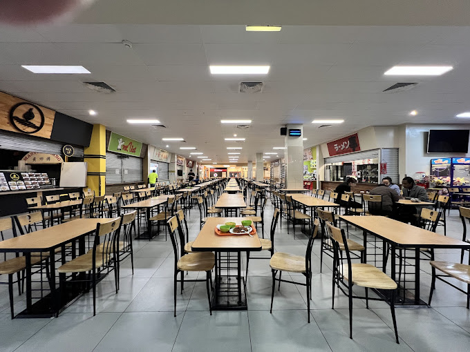 Market Plaza Food Court & Atrium
