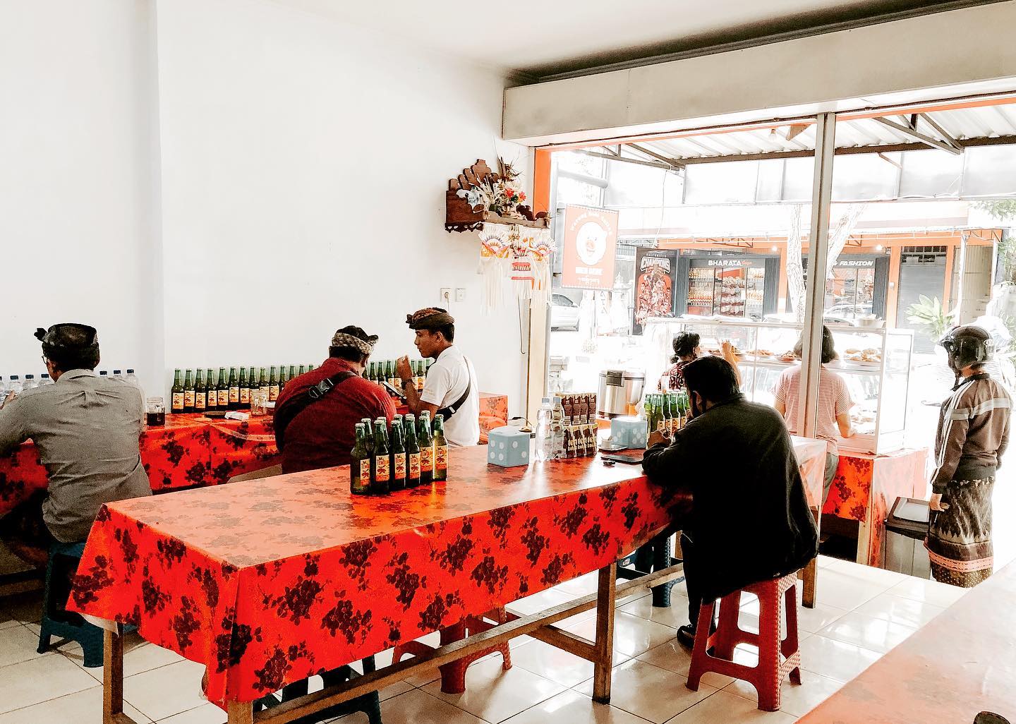 Warung Babi Guling Men Gede