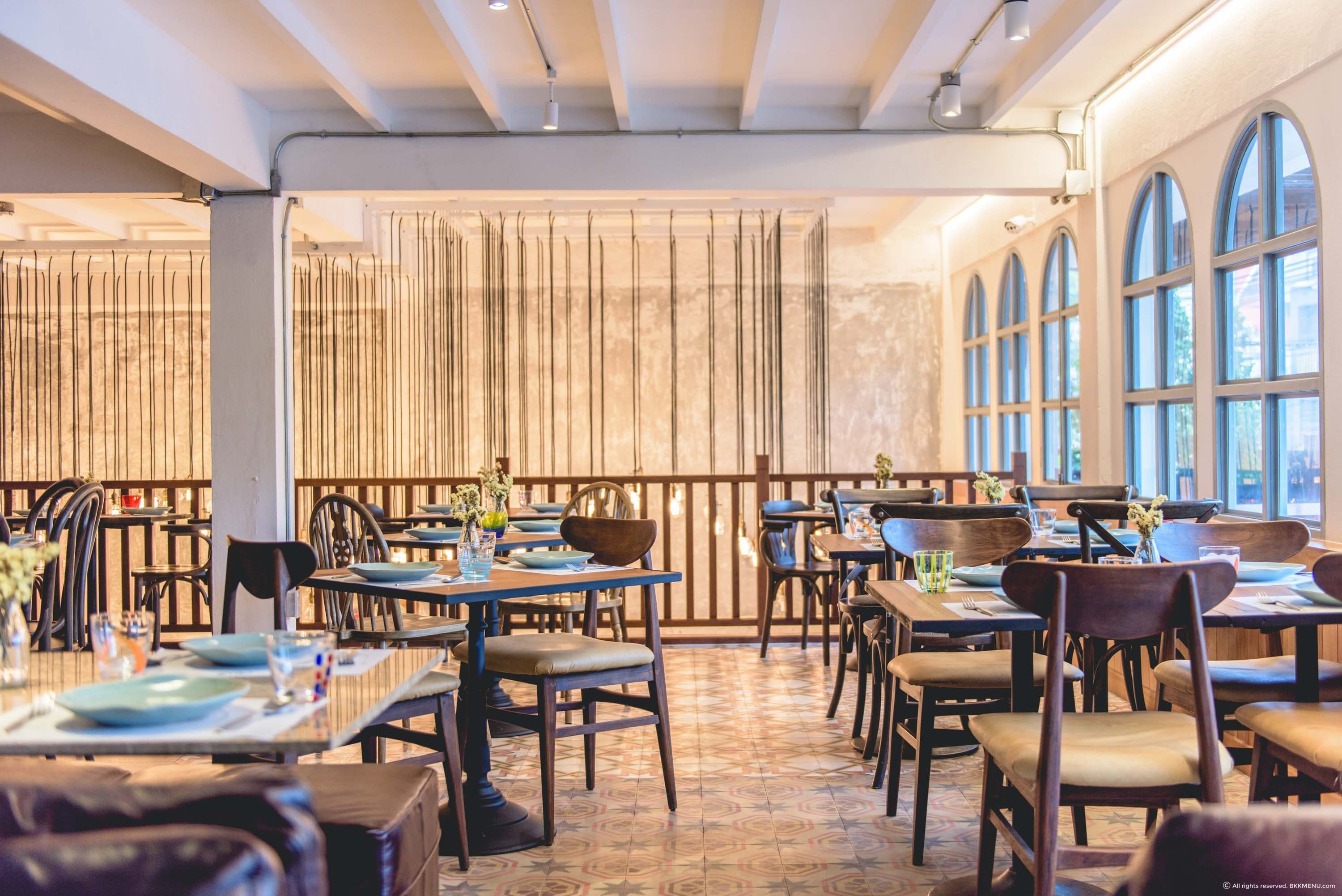 Charm Eatery and Bar, Sathon