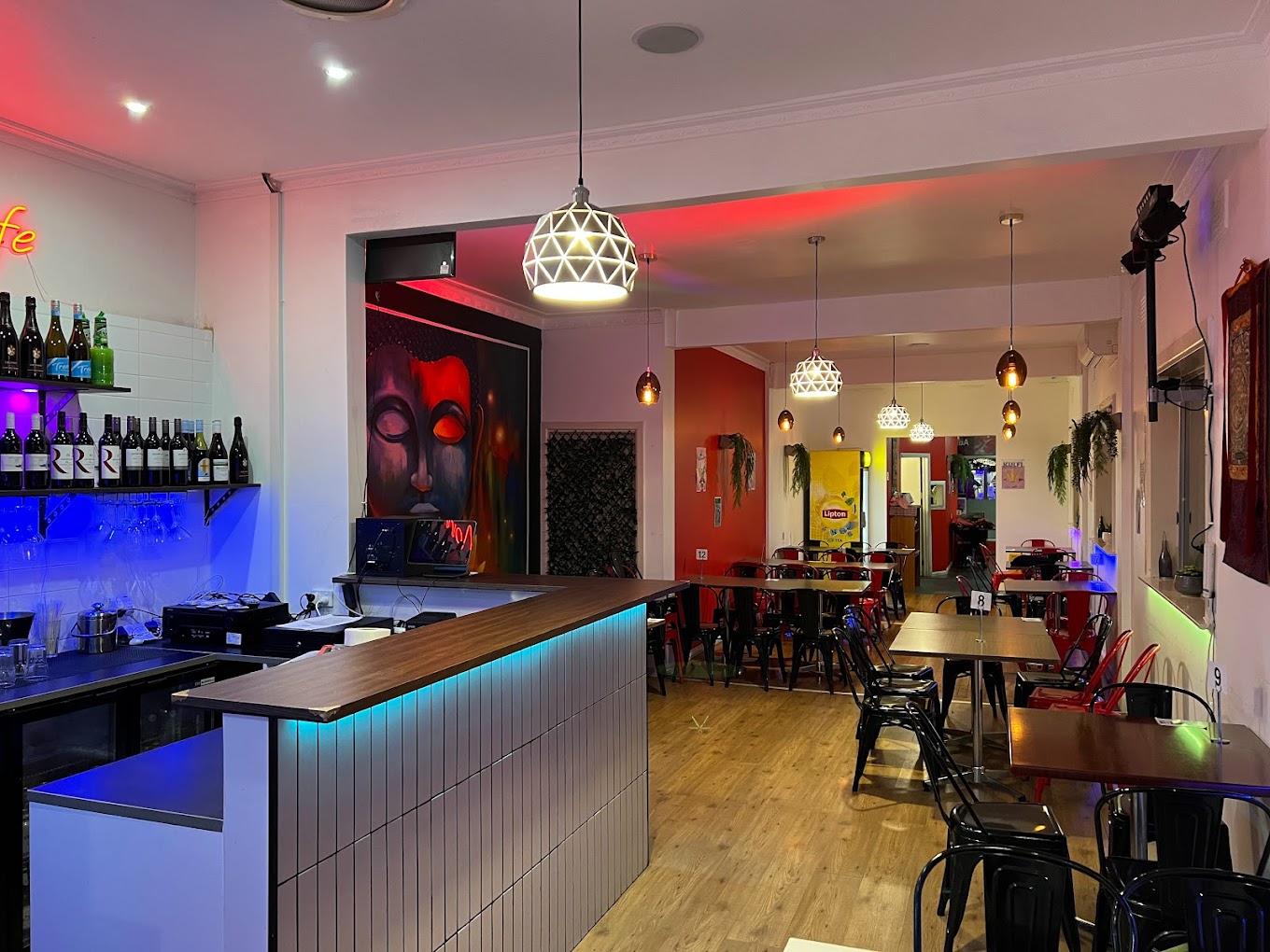 Magic Momo Kafe