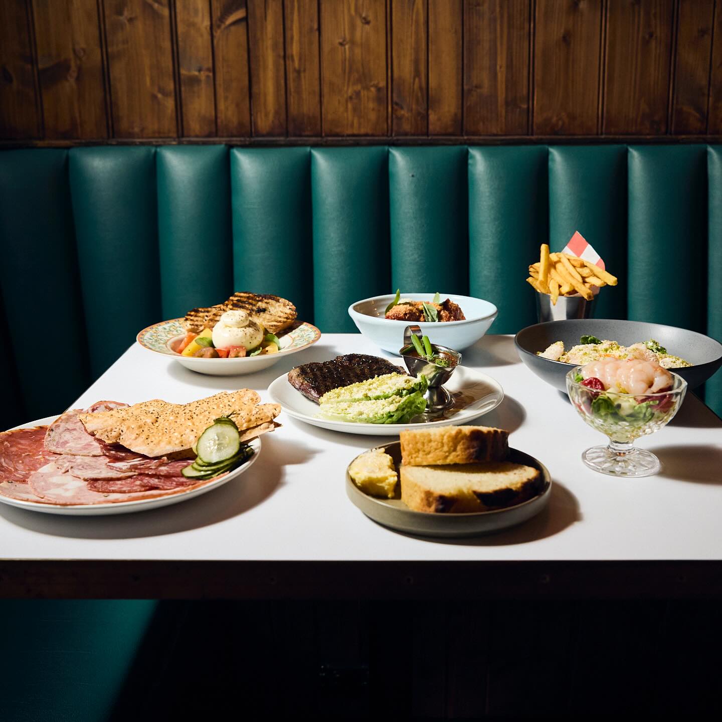 Loosie's Diner and Bar