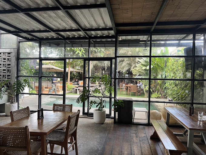 Amolas Cafe