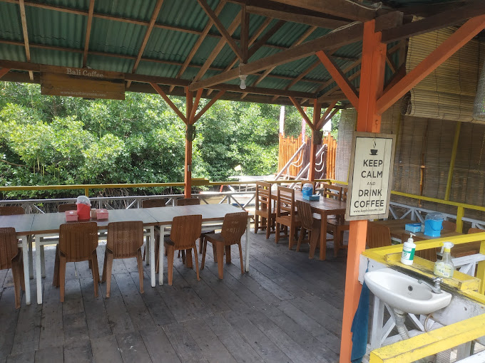 Warung Tepi Pasih Serangan