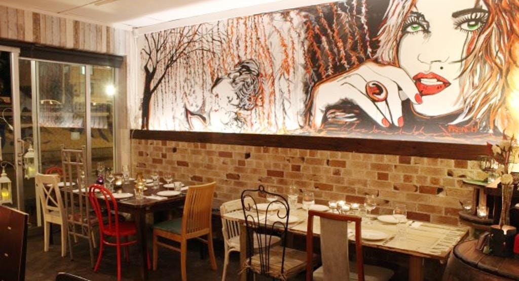 Willow Dining