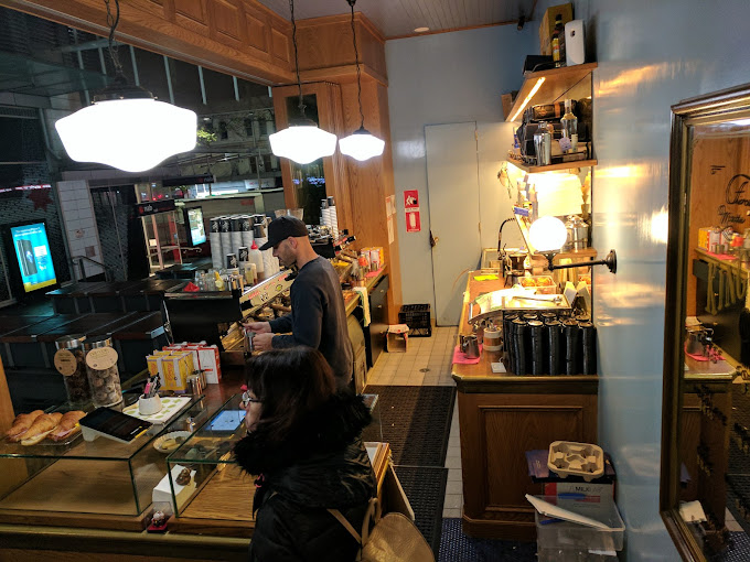 Kingswood Coffee - World Square