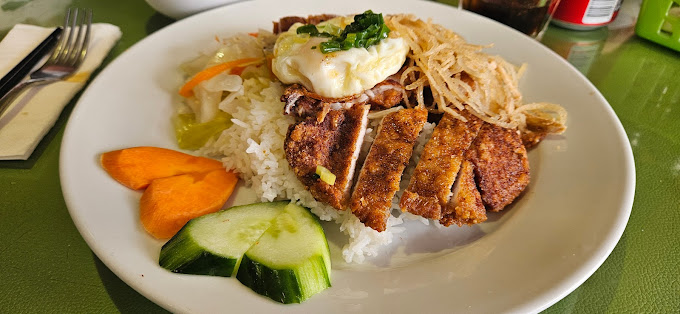 Adelaide Pho