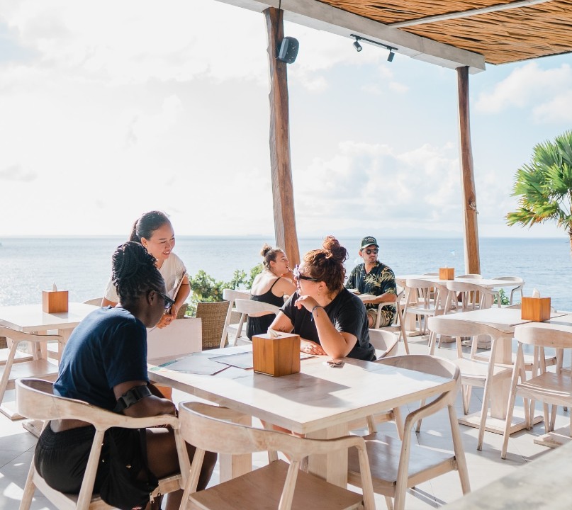 Point Plus & Lido Bar Nusa Penida