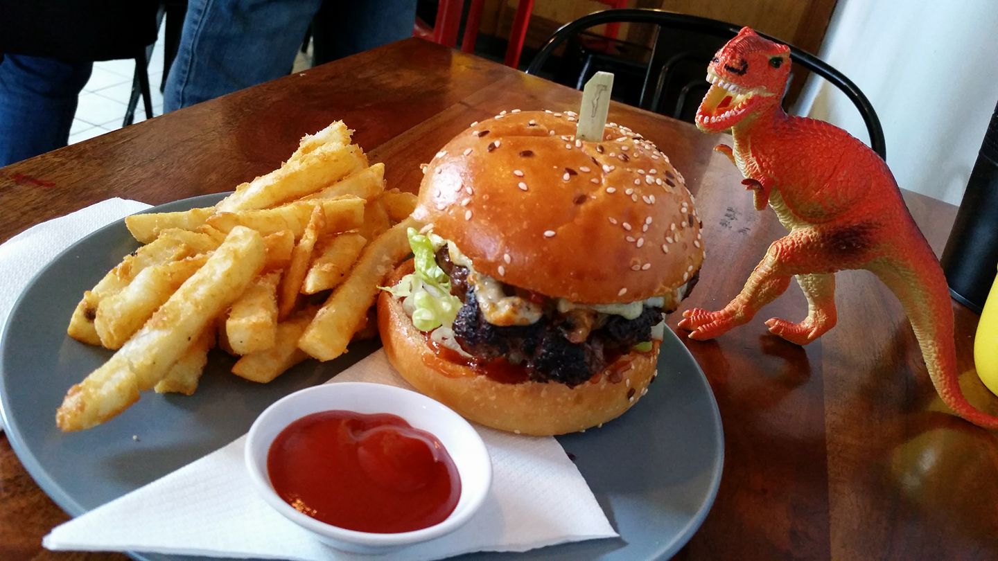 Chomp Cafe