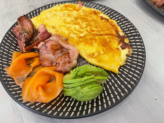 Le MONDE Bakery-Cafe