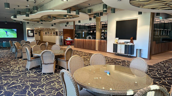 Riverside Oaks Golf Resort