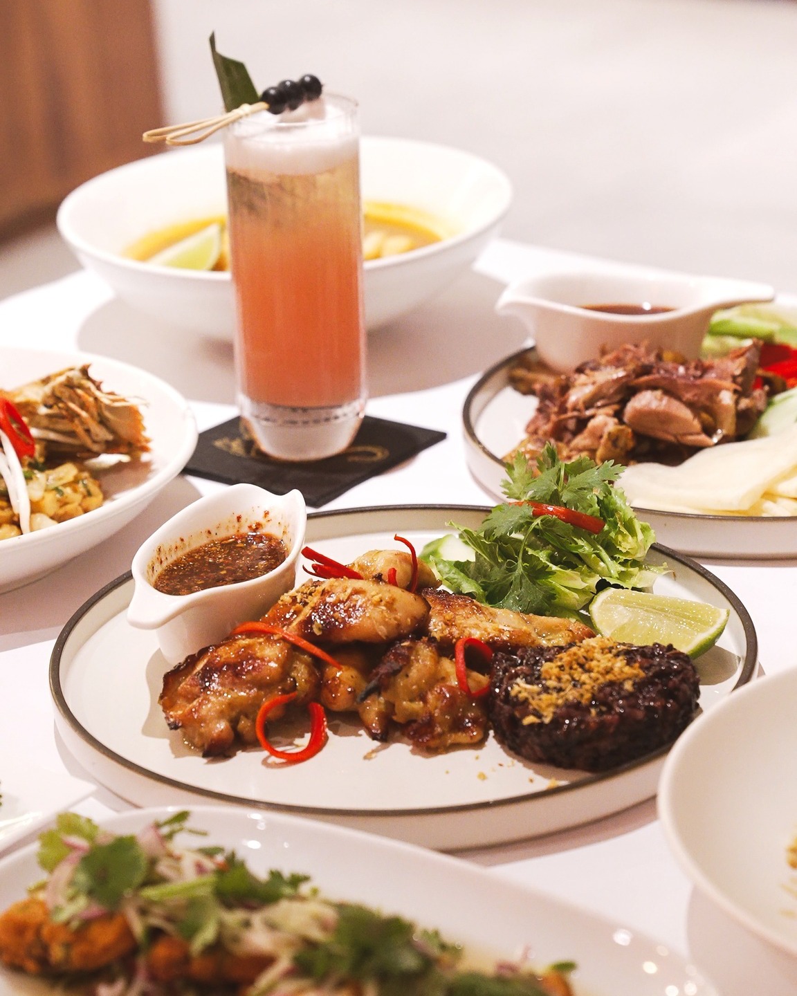 Jumbo Thai Restaurant & Bar