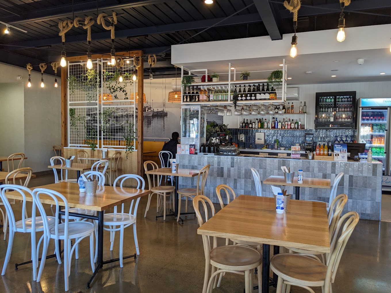Anchor Fish Bar & Grill