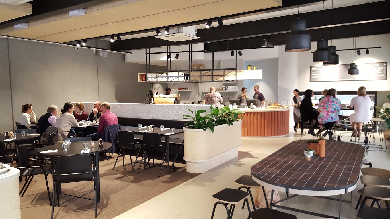 Poacher & Hound Cafe / Catering