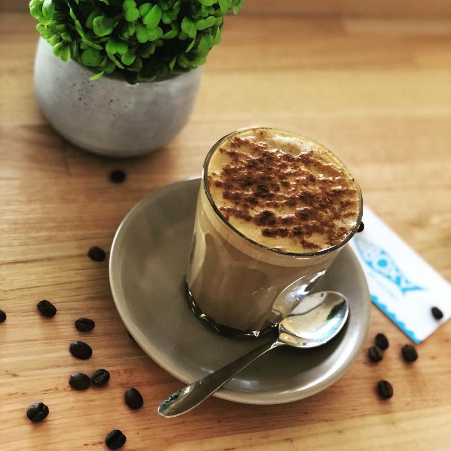 Boxy cafe