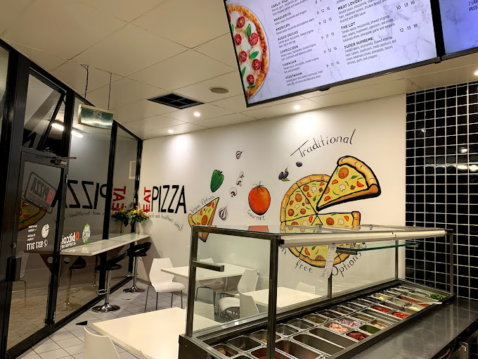 Eat Pizza
