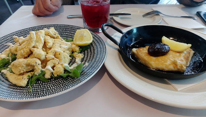 Pier 35 Bar & Grill