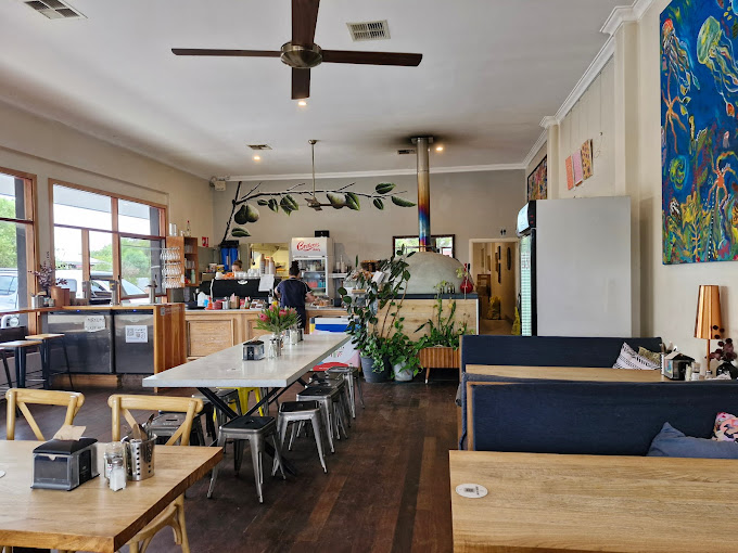 Kerry Street Pear Tree Cafe and Woodfire Pizzeria