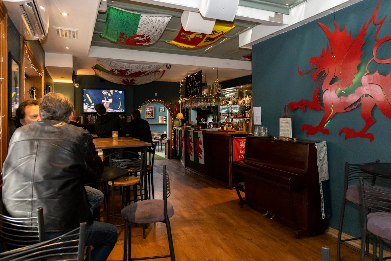 The Welsh Dragon Bar