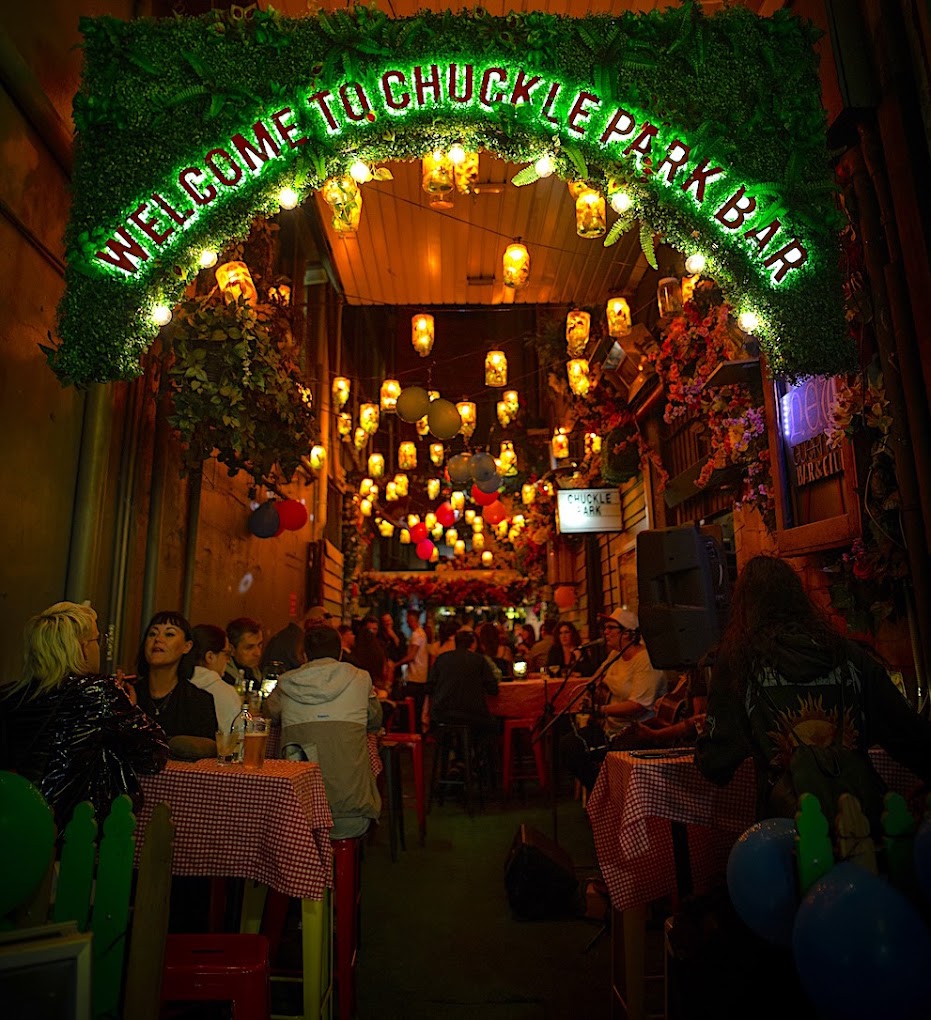 Chuckle Park Bar