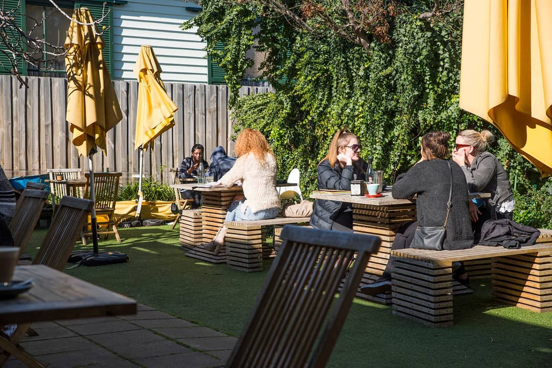 neighbours cafe