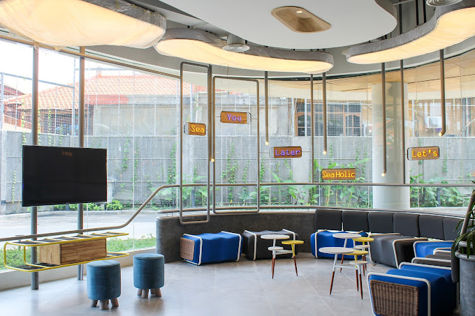 YELLO Hotel Kuta Beachwalk Bali