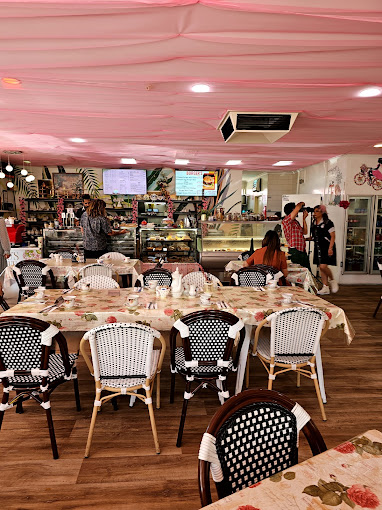 Nonnu's Cafe & Restaurant