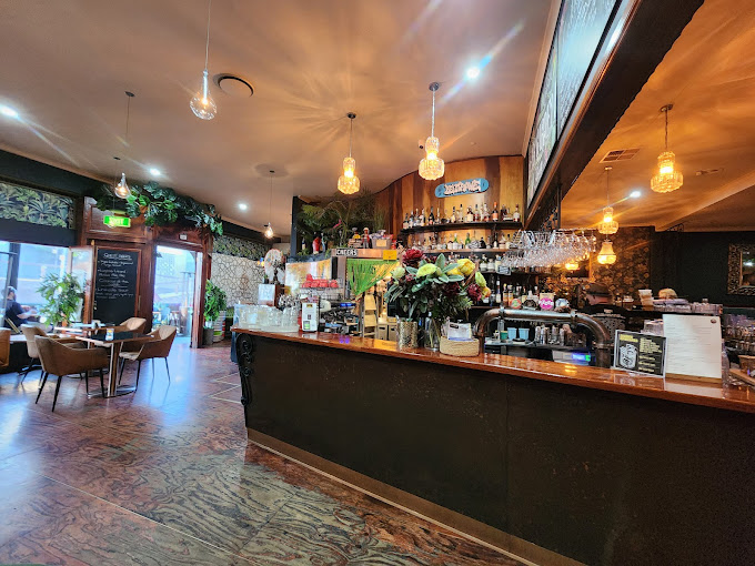 Sooki Lounge
