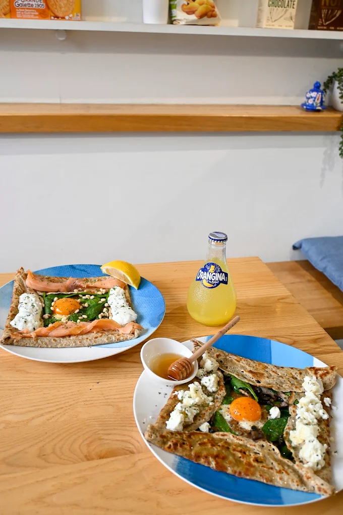 Awa French Crêperie & Café