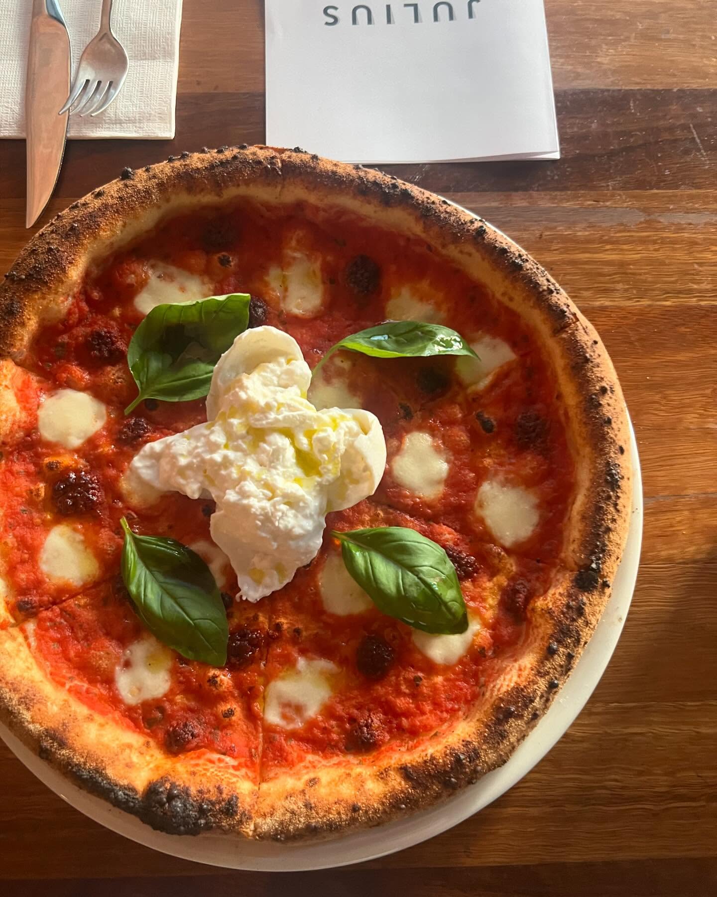 Julius Pizzeria