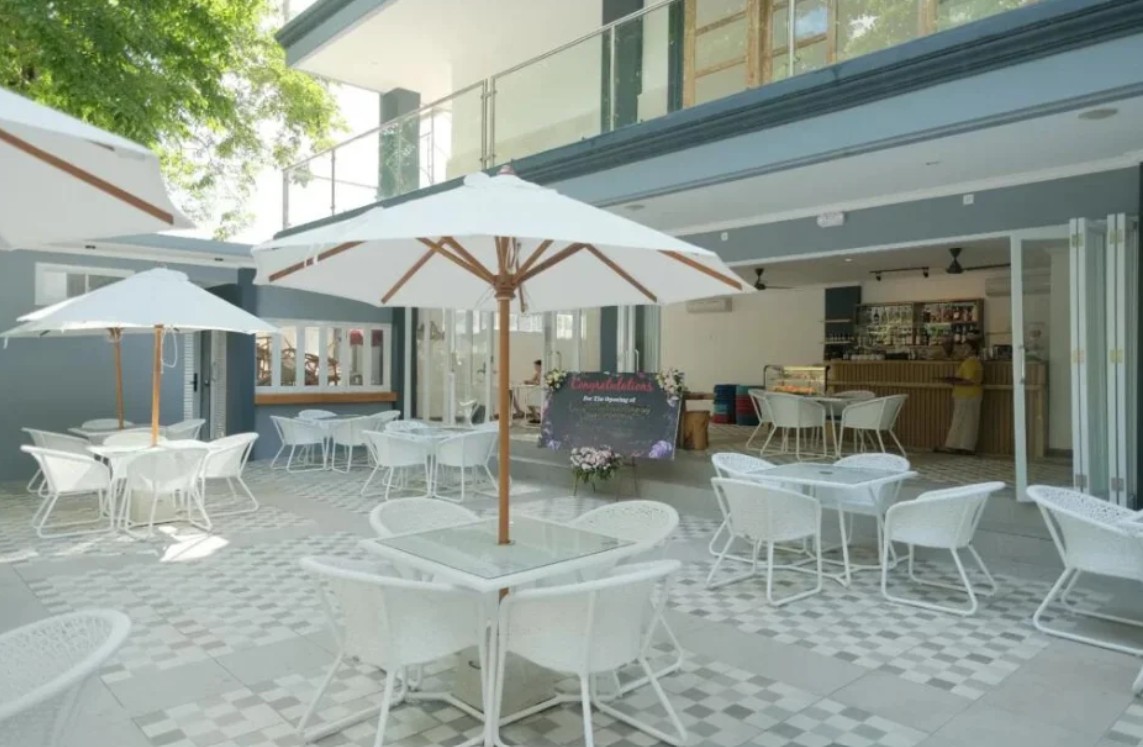 Little Eeden Sanur Bar and Restaurant