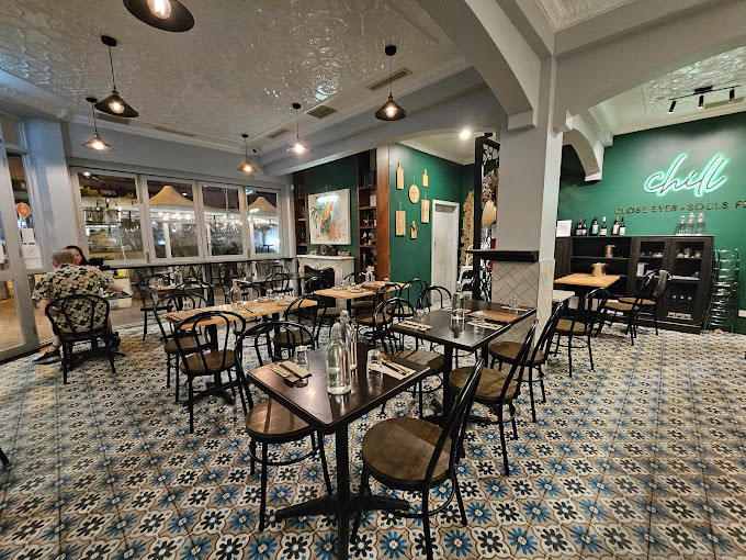 Chill Restaurant