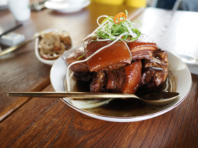 The Chairman Restaurant | 湖南人湘菜馆