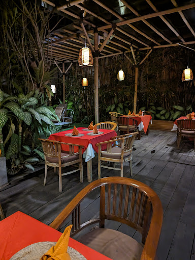 Warung Lu Putu