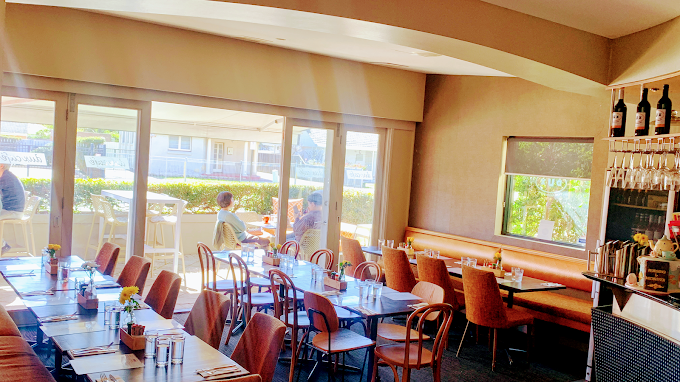 Dux Cafe