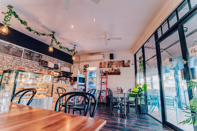 Little Hideout Cafe