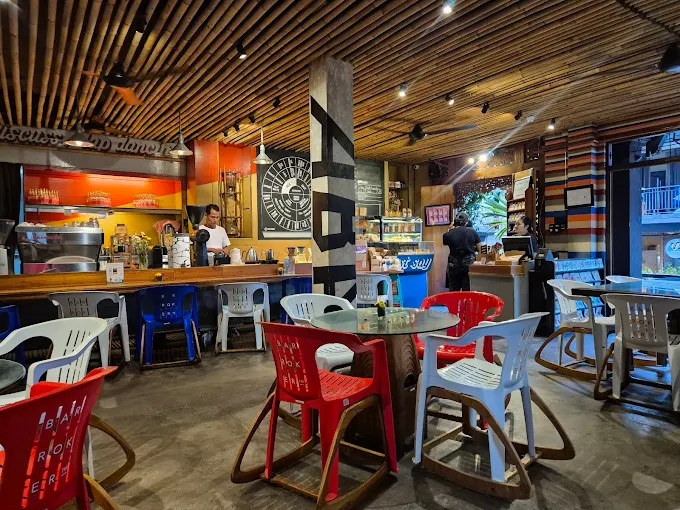 Seniman Coffee