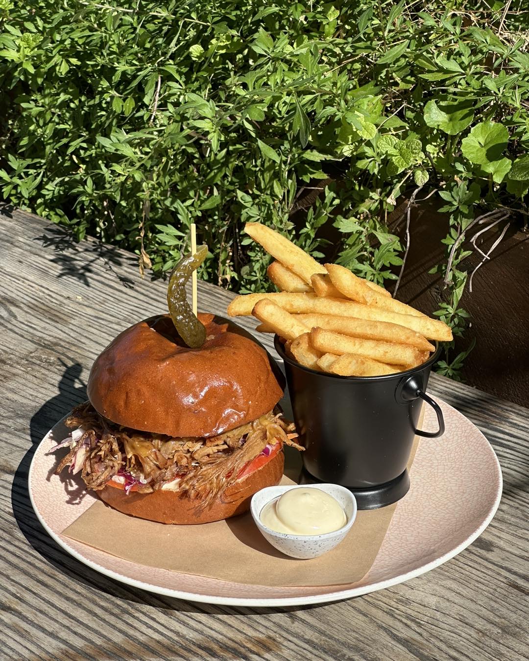 Farmhouse, Kedron Cafe