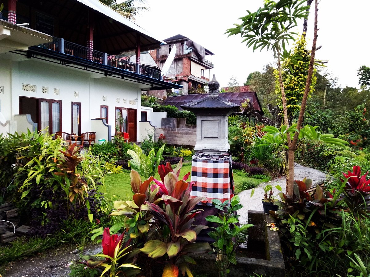 Aris Homestay and Warung Made