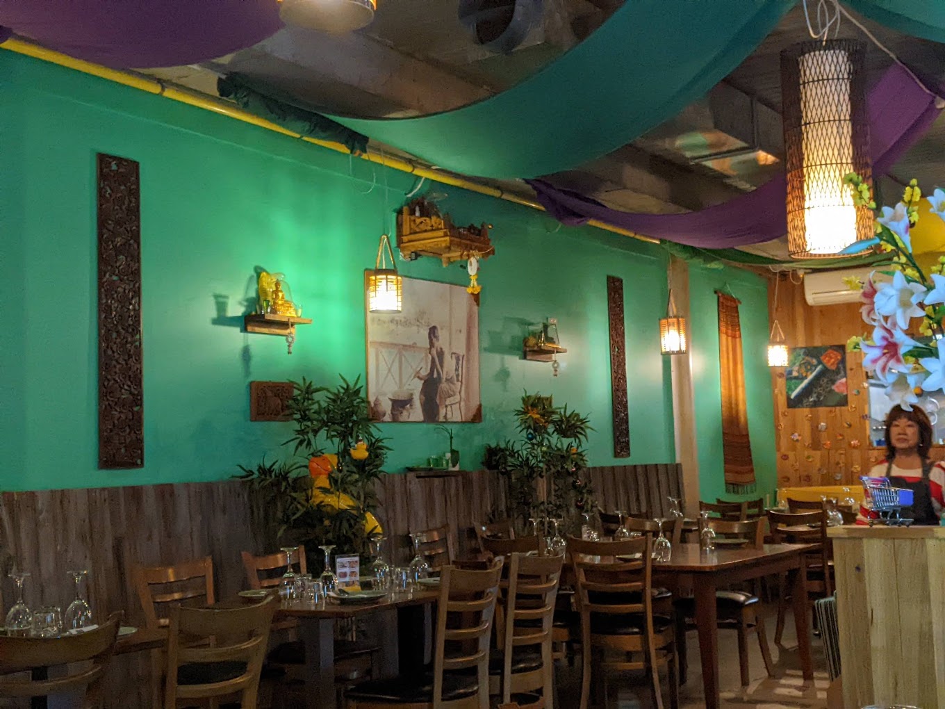 Ped's Thai Cuisine