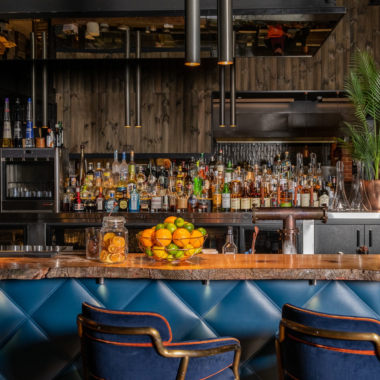 A Cut Above Bar and Grill