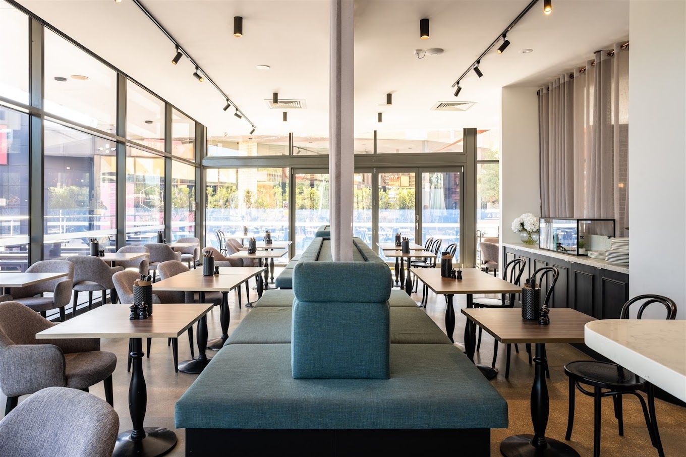 Town & Country Pizza and Pasta Leopold