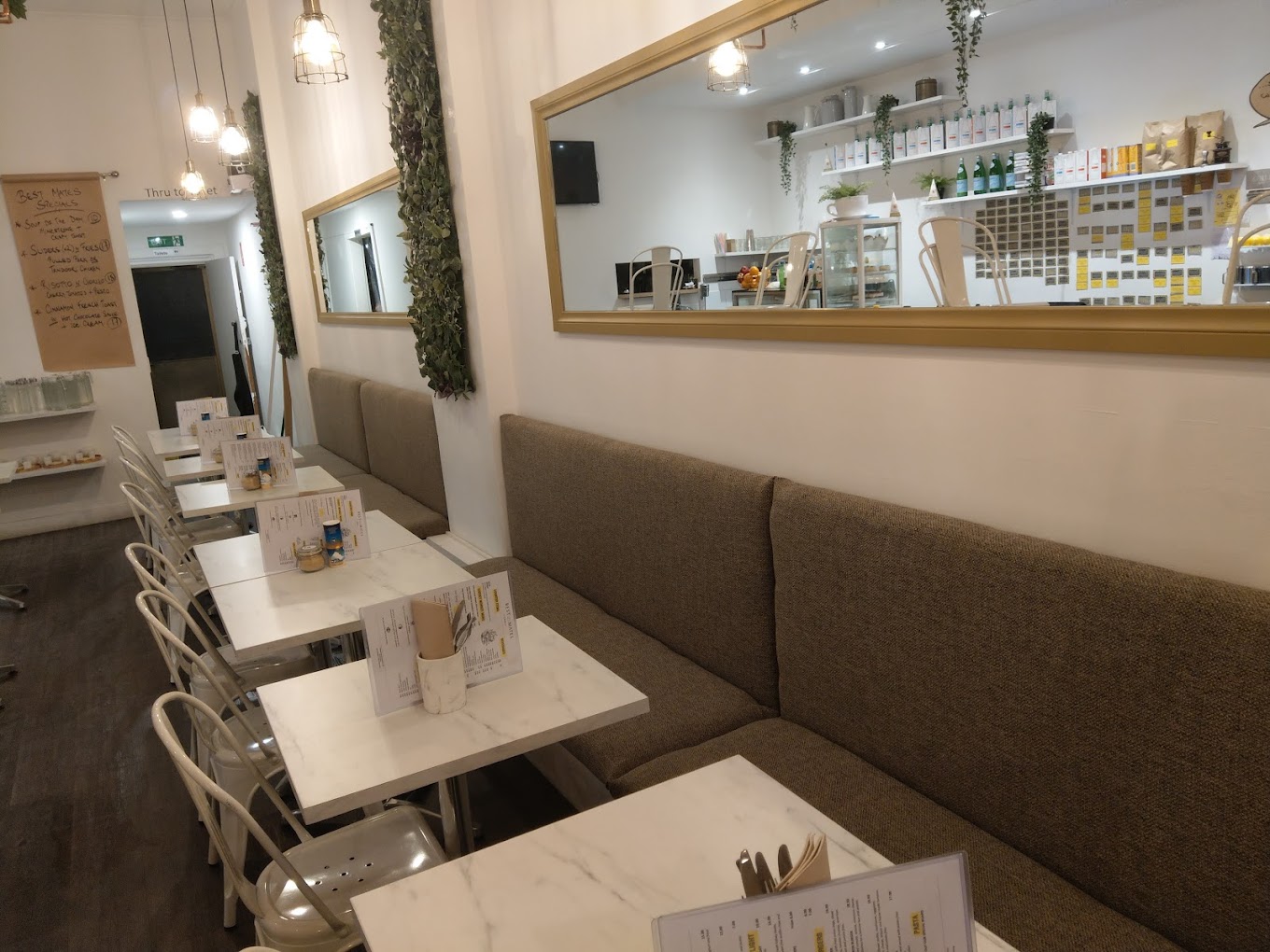 Best Mates Cafe