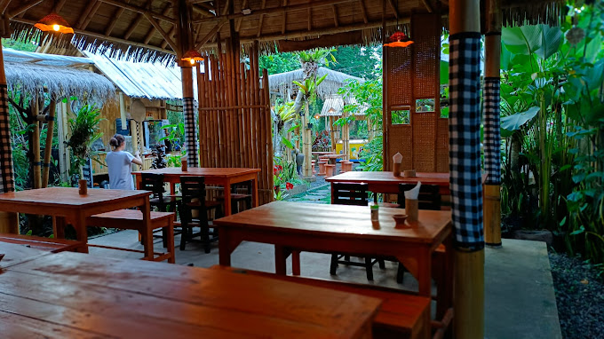 Warung Makan Penglipuran