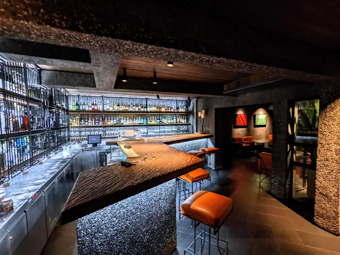 EAT ME RESTAURANT
