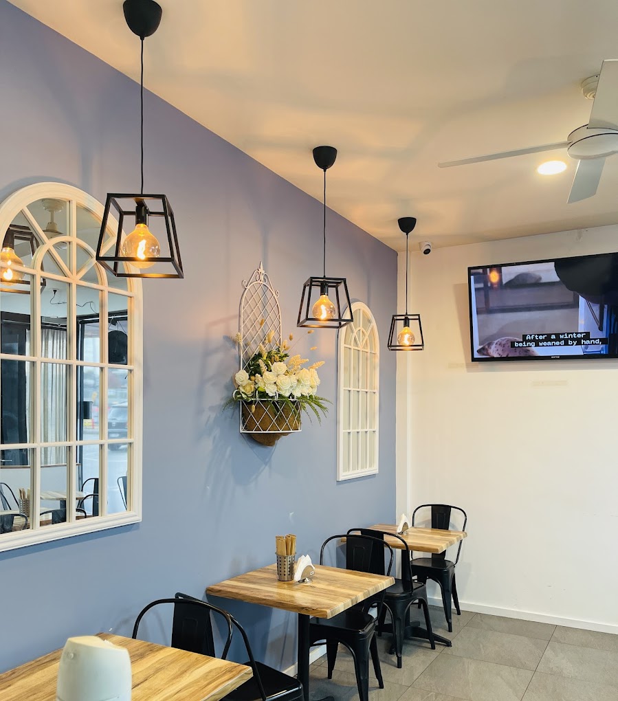 Vespa Pizza Pasta & Grill