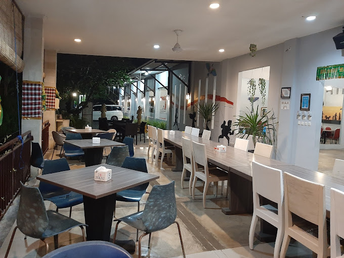 Luvi Cafe & Restaurant